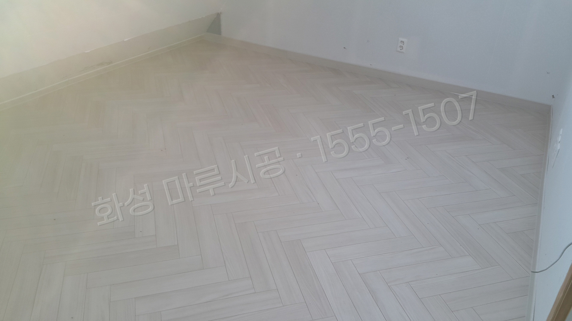 화성 만세구 우정읍 헤링본 한솔 SB 엣지 그레이엘름 바닥공사 마루시공업체 시공 후